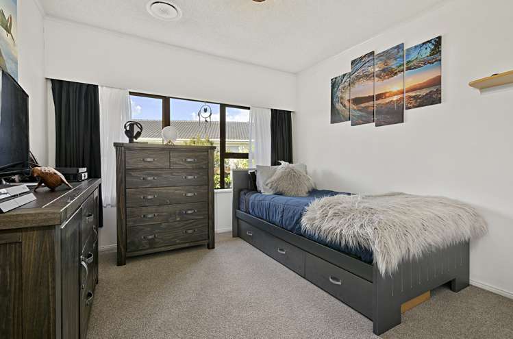 98 Elliot Street Pahurehure_12