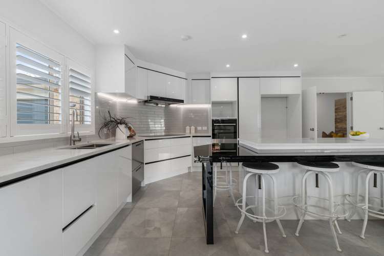 17 Lushington Place Huntington Park_12