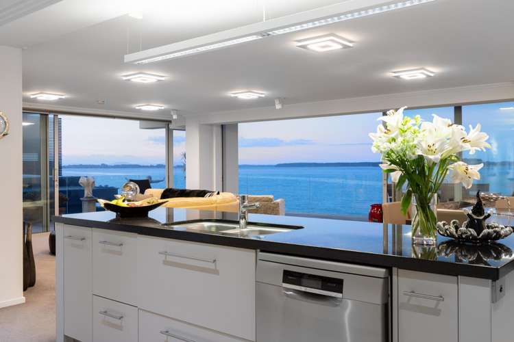 3/104 Harbour Drive Otumoetai_14
