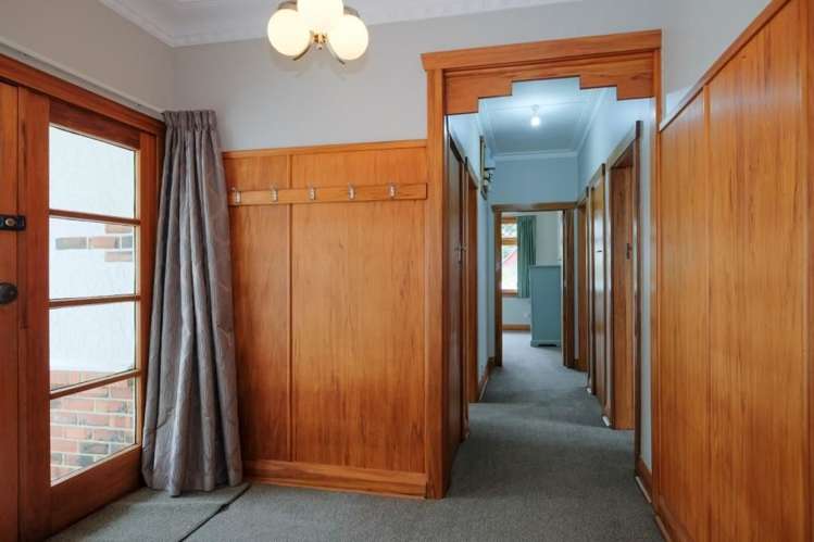 421 North Road North East Valley_6