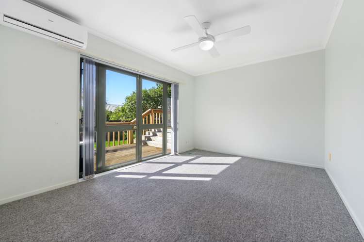 56 Dixon Road Glenview_5