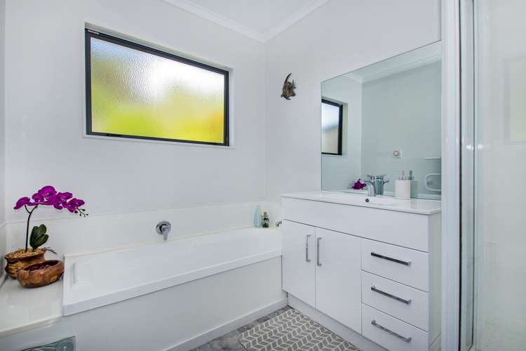 27 Petley Road Paparoa_12