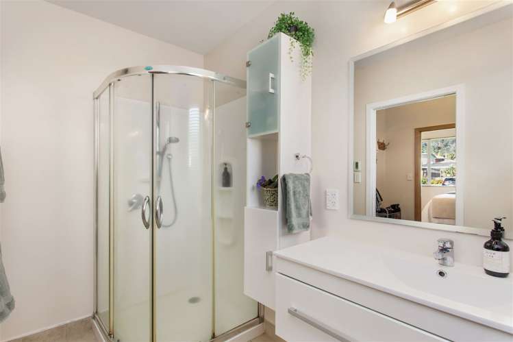 3 Leonard Place Saint Martins_11