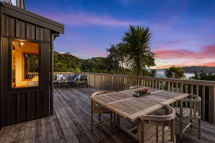 4 Hillside Crescent Leigh_25