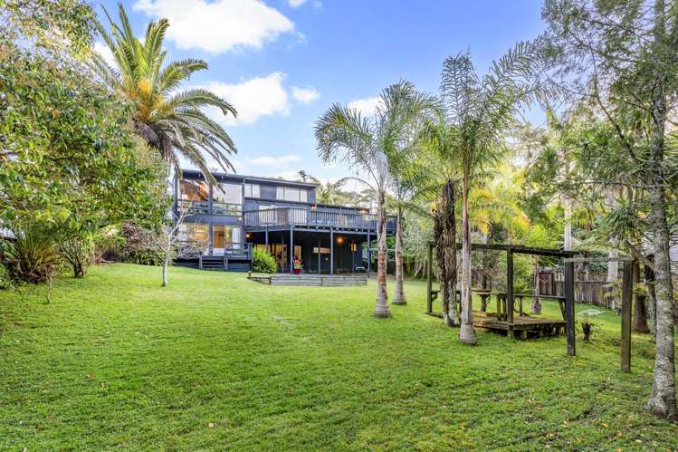 257 Golf Road Titirangi_22