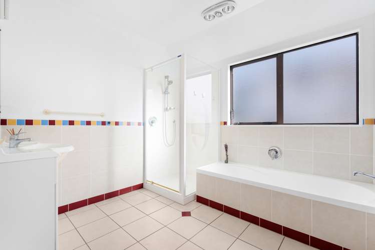 66 Luckens Road West Harbour_17