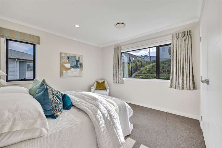 33 Remuremu Street Long Bay_27