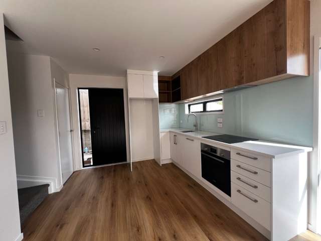 3/21 Divich Avenue Te Atatu South_1