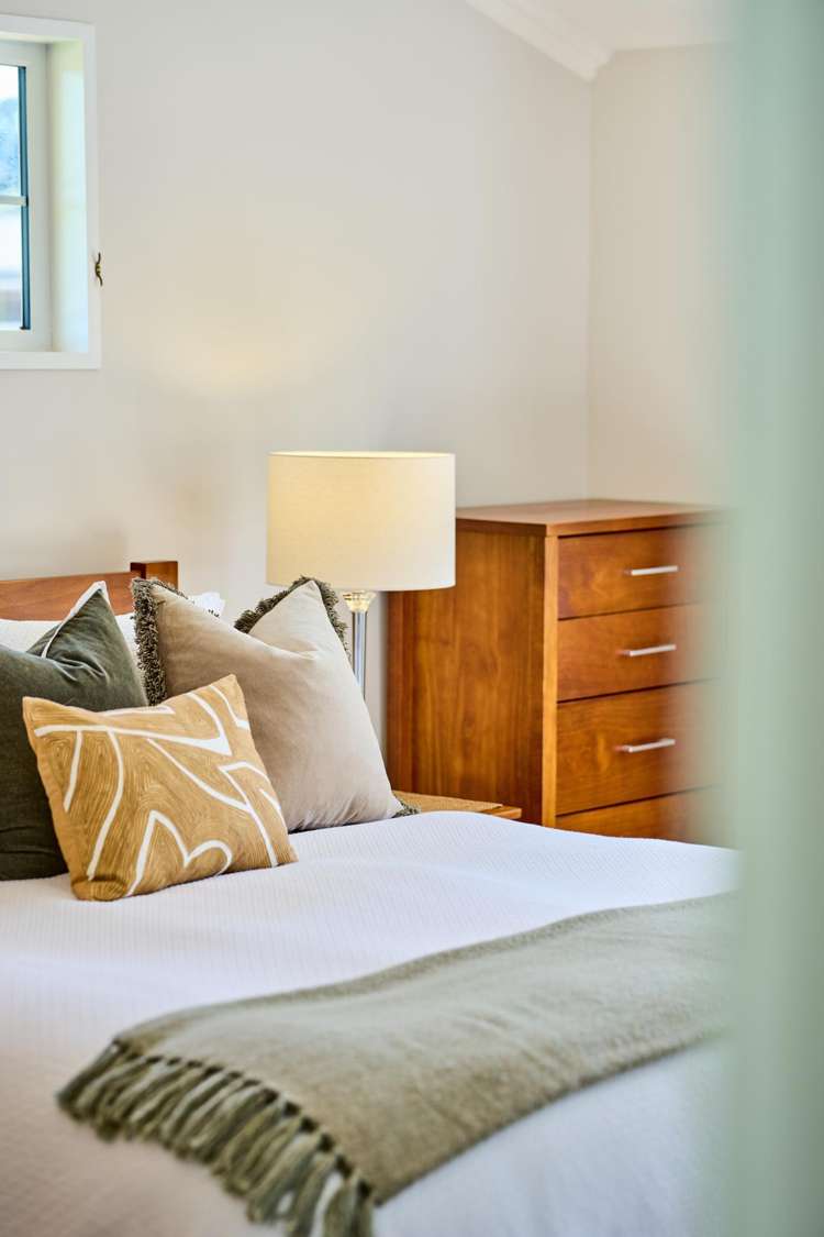 35B Cheviot Road, Lowry Bay Eastbourne_10