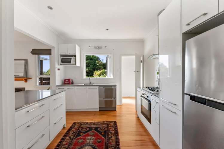 384 Devon Street_0
