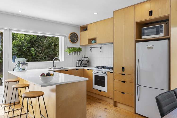 4 Packham Place Beach Haven_2