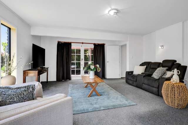 9 Ruskin Place Westown_1