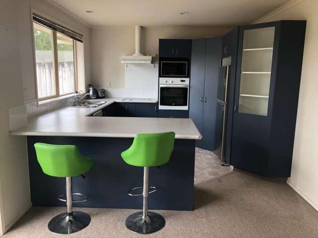 16 Nobleman Place Hamilton East_1