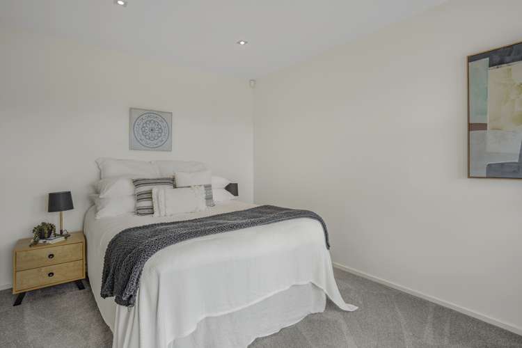 13a Walter Road Lowry Bay_24