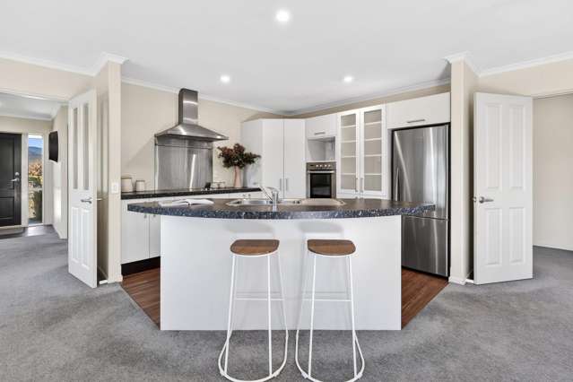 6 Wanderers Avenue Brightwater_4