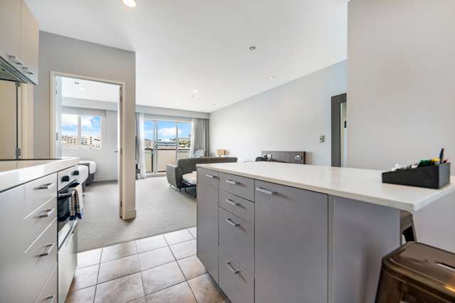 505/31 Davis Crescent Newmarket_1