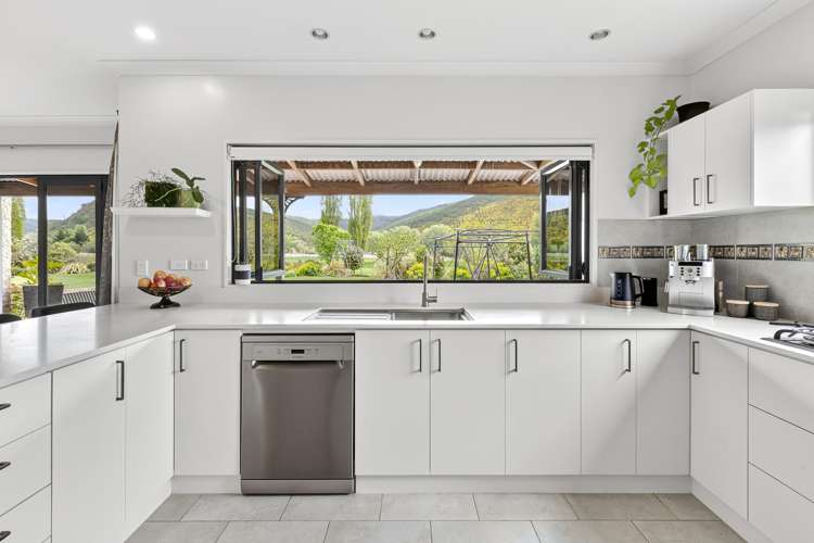 19 Whiting Drive Wakefield_9