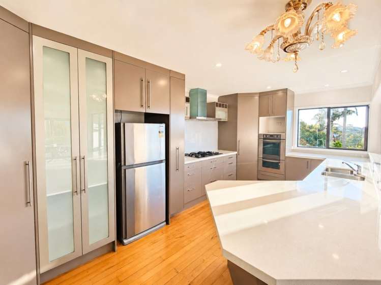 2 Mellons Bay Road 10679_5