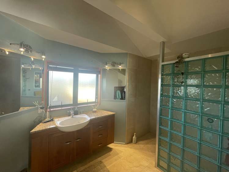 128 Lake Terrace Road Burwood_10