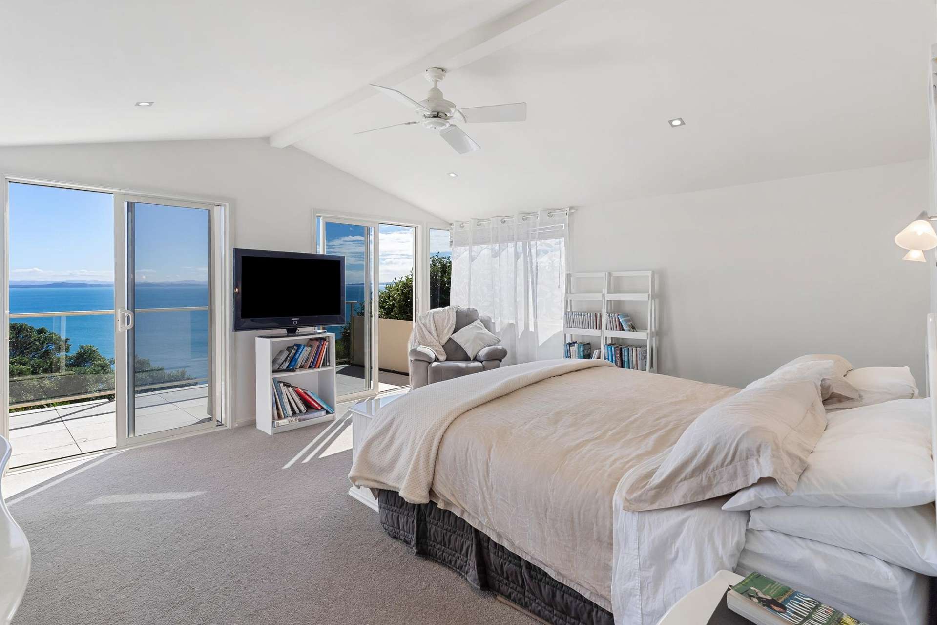 1442 Whangaparaoa Road Army Bay_0