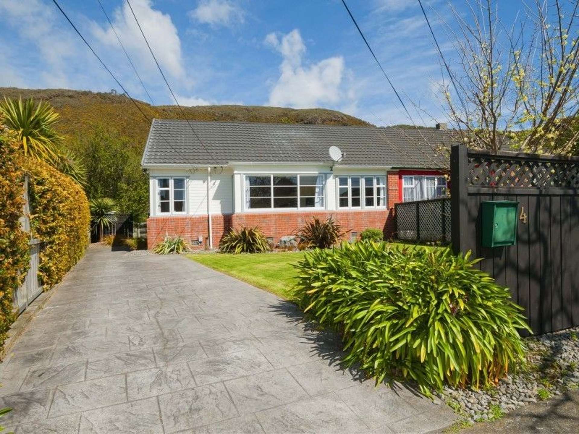 54 Waddington Drive Naenae_0