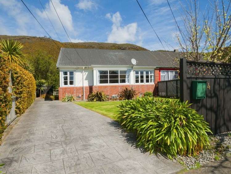 54 Waddington Drive Naenae_0