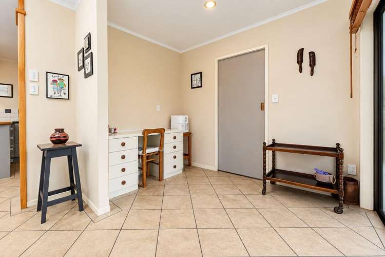 1 Neagle Place_4