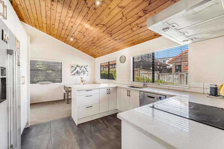 2/153 Whitford Road Somerville_0