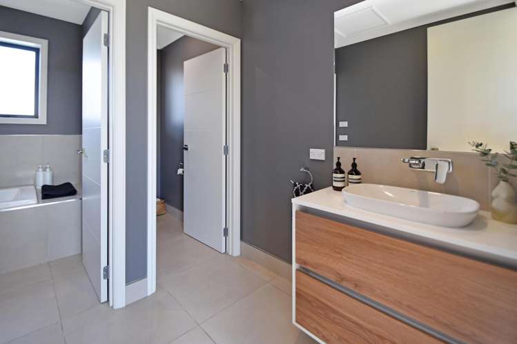 64 Boundary Terrace Twizel_24