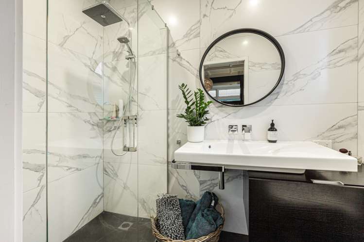 20 Wicklow Road Narrow Neck_7