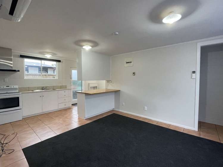 3/21 Olliviers Road_0