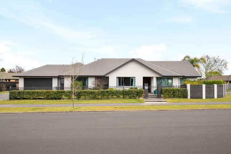 1 Whitford Place Rototuna North_15