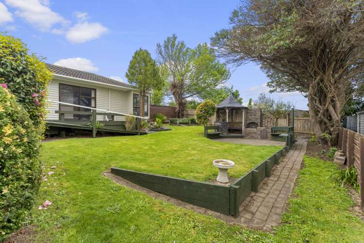 9 Konini Grove Raumati Beach_16