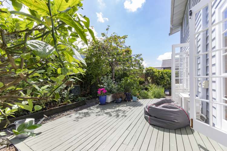 15 Fairholme Avenue Epsom_20