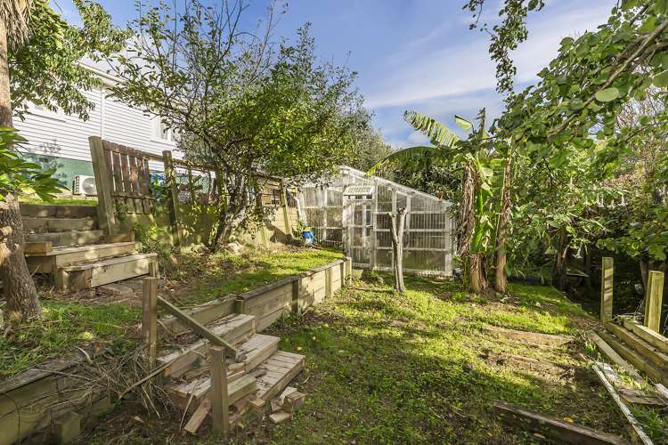 57 Leicester Street Cannons Creek_6