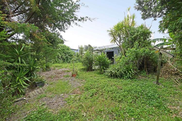 37 Totara Road Leigh_9