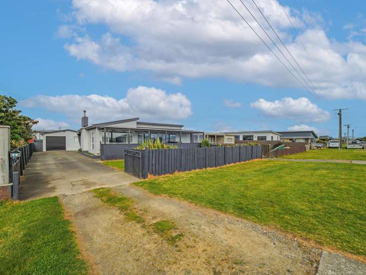 16 Linklater Avenue Foxton Beach_25