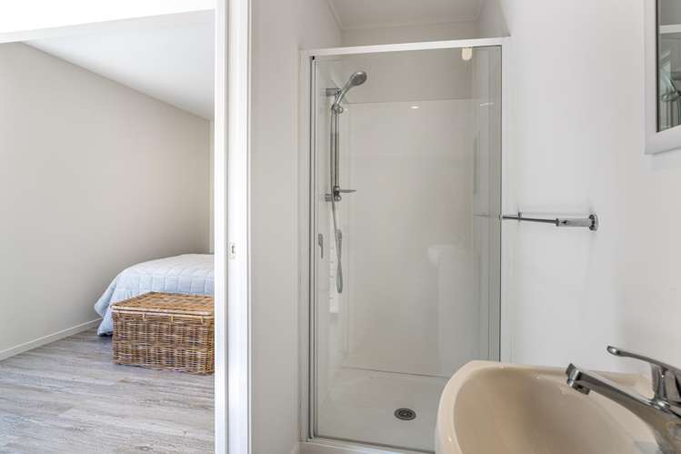 40 Whakarite Road Ostend_21