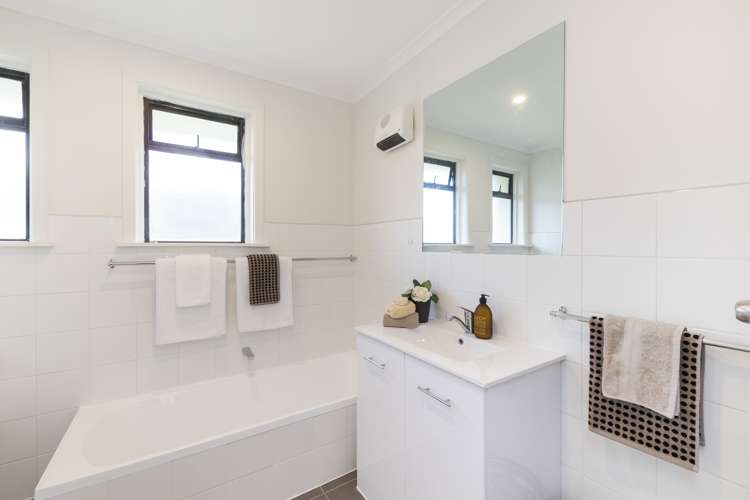 3 Manchester Street Takaro_12