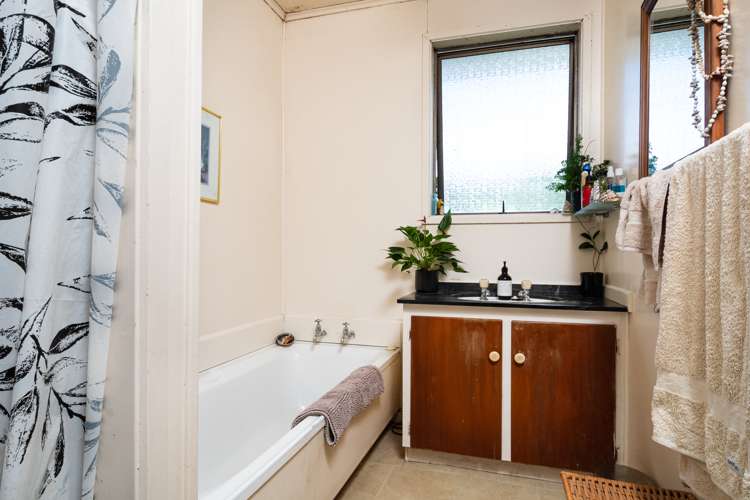 2 Forest Hill Road Henderson_9