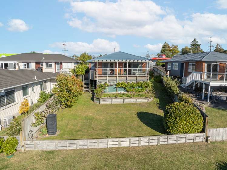 2/174 Spa Road Taupo_13