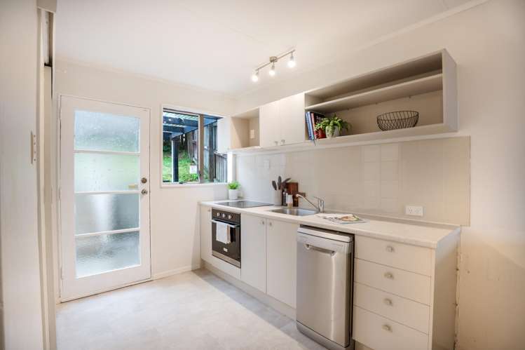 4a Makatote Grove Churton Park_6