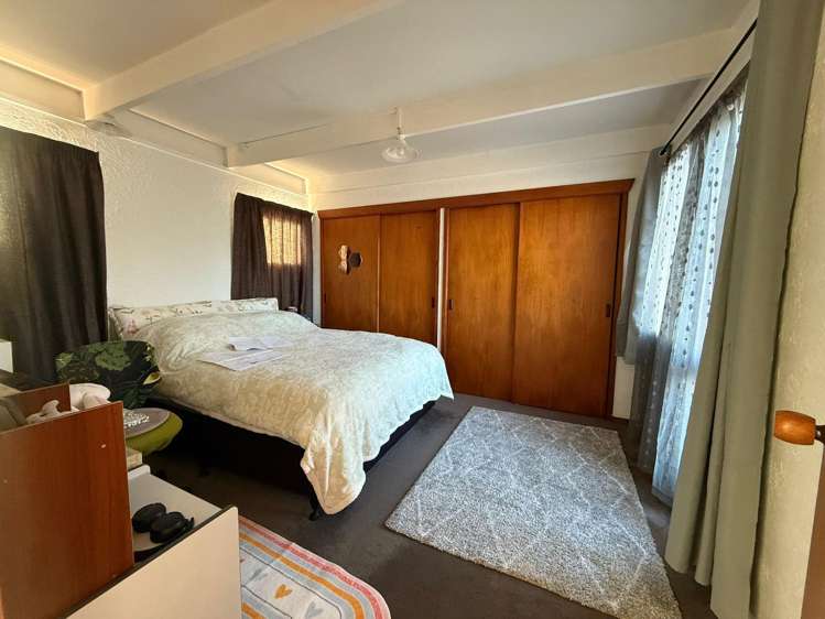 16 Woodhall Road Epsom_8