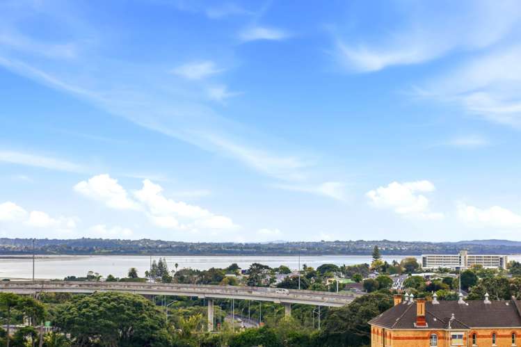 2A Te Ara Taurapa Pt Chevalier_12