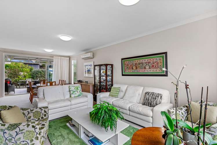 61 Panorama Heights Orewa_13
