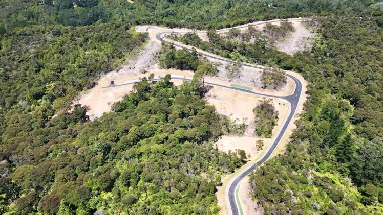 Albany Heights Road Dairy Flat_12