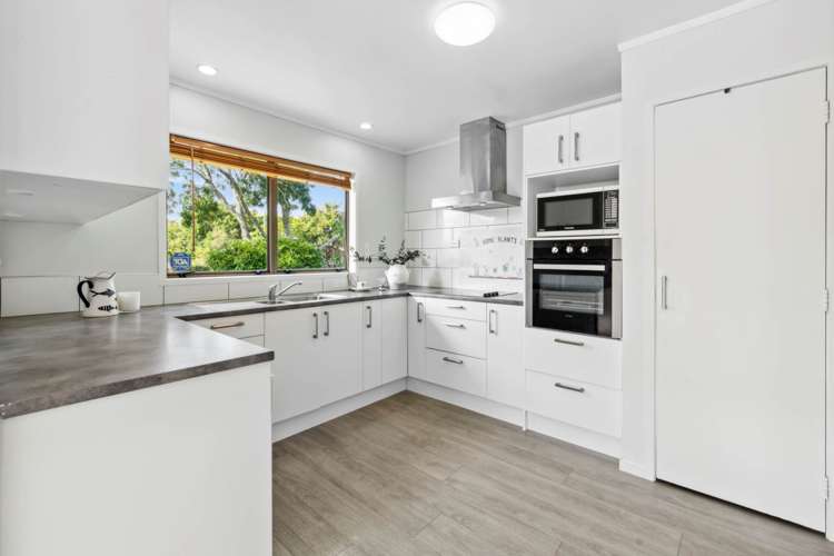 43 Botany Road Botany Downs_8