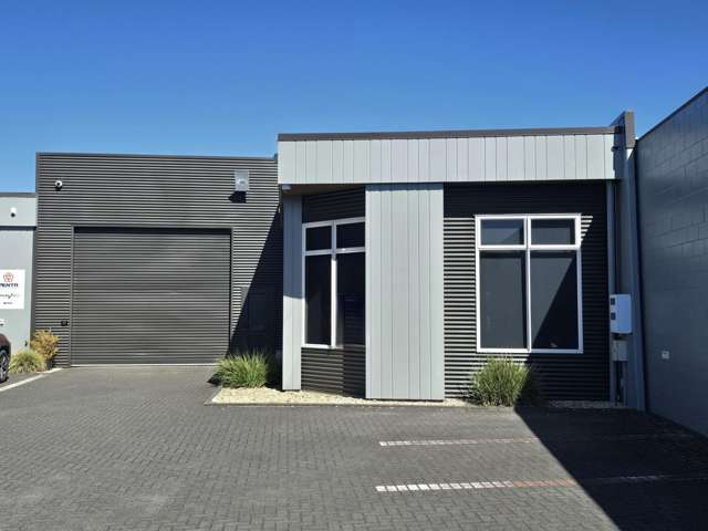 Prime Warehouse, Modern Offices & Parking