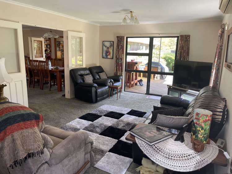 529 Whangamata Road Kinloch_7