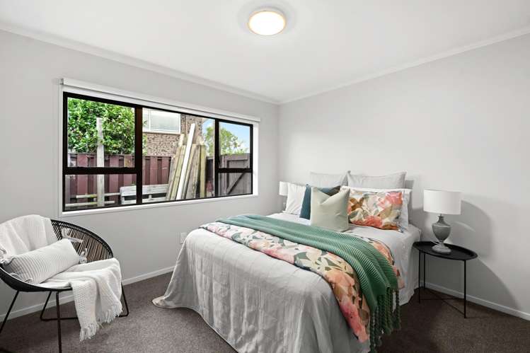 34 Ellerslie Avenue Chedworth_10